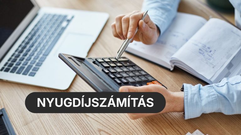 Egy laptop mellett számolják a várható nyugdíjat